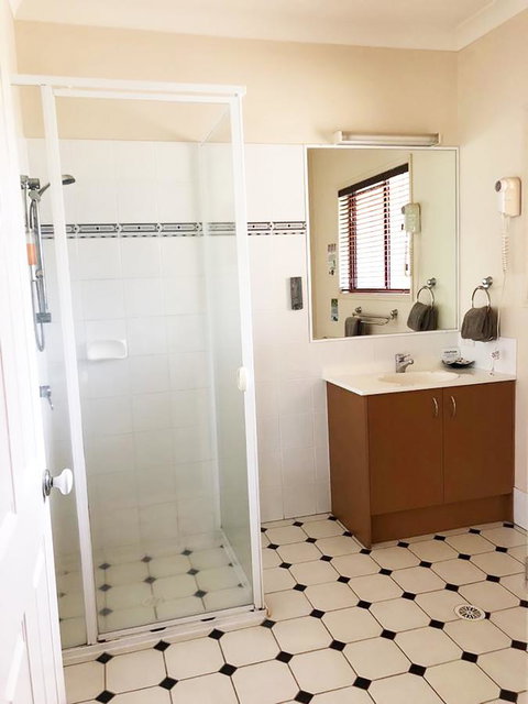 The Bearded Dragon Boutique Hotel - New South Wales Tourism  12