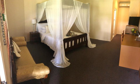 The Bearded Dragon Boutique Hotel - New South Wales Tourism  9