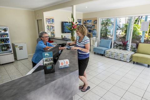 The Beach Motel Hervey Bay - New South Wales Tourism  36