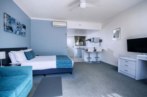 The Beach Motel Hervey Bay - New South Wales Tourism  9