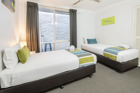 The Beach Motel Hervey Bay - New South Wales Tourism  24