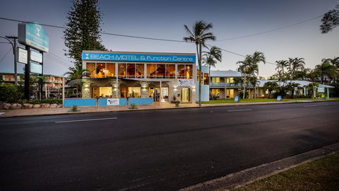 The Beach Motel Hervey Bay - New South Wales Tourism  21