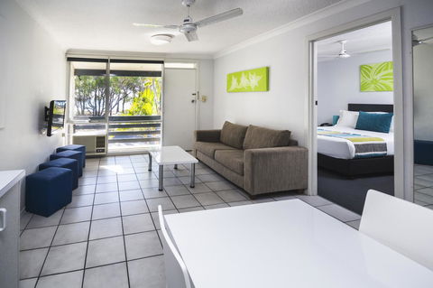The Beach Motel Hervey Bay - New South Wales Tourism  35