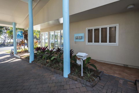 The Beach Motel Hervey Bay - New South Wales Tourism  38
