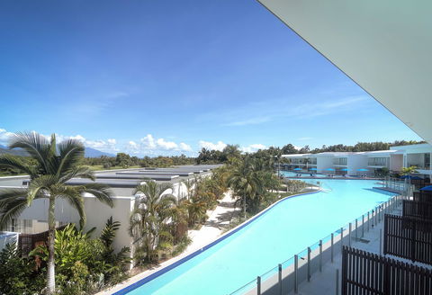 Pool Resort Port Douglas - New South Wales Tourism  11