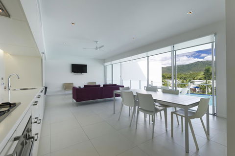 Pool Resort Port Douglas - New South Wales Tourism  20