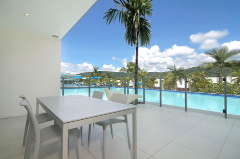 Pool Resort Port Douglas - New South Wales Tourism  31