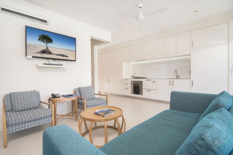 Pool Resort Port Douglas - New South Wales Tourism  7