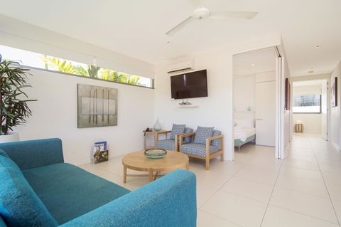 Pool Resort Port Douglas - New South Wales Tourism  12