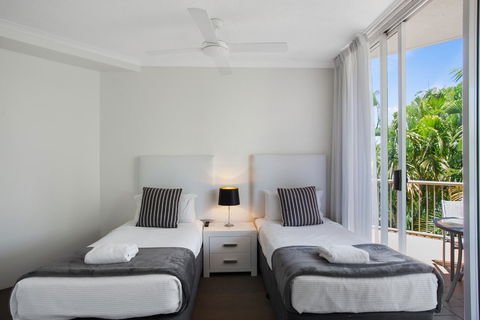 Noosa Tropicana - New South Wales Tourism  32