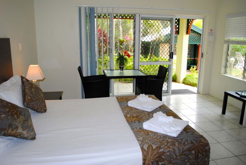 The Port Douglas Queenslander - New South Wales Tourism  42