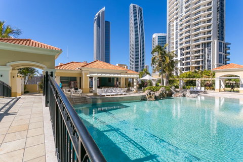 Mantra Towers Of Chevron - New South Wales Tourism  11