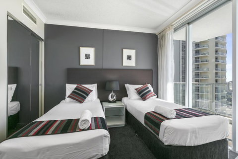 Mantra Towers Of Chevron - New South Wales Tourism  21