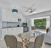 Couples private spa beach getaway - New South Wales Tourism 