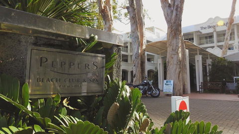 Palm Cove Paradise - Couples Spa Beach Getaway - New South Wales Tourism  2