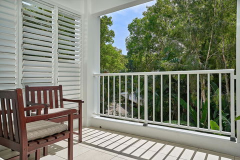 Palm Cove Paradise - Couples Spa Beach Getaway - New South Wales Tourism  10