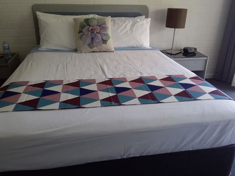 Dalby Manor Motor Inn - New South Wales Tourism  4