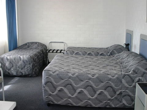 Dalby Manor Motor Inn - New South Wales Tourism  17