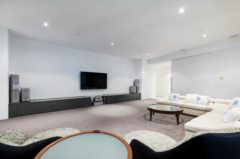 Q1 Resort & Spa - Official - New South Wales Tourism  41