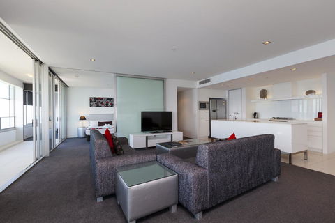 Q1 Resort & Spa - Official - New South Wales Tourism  38