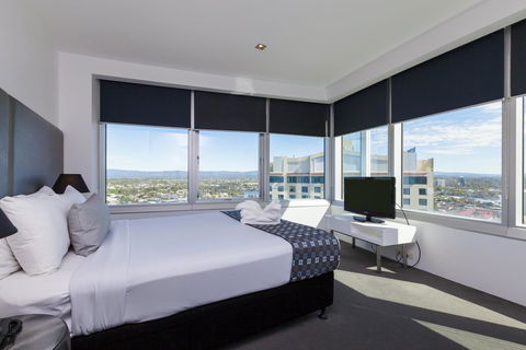 Q1 Resort & Spa - Official - New South Wales Tourism  44