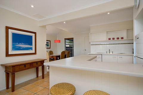 Skippers Cove Waterfront Resort - New South Wales Tourism  16