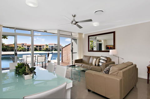 Skippers Cove Waterfront Resort - New South Wales Tourism  6