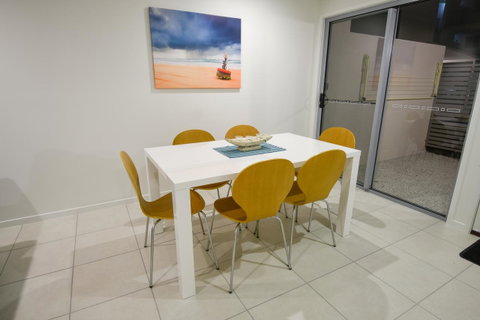 Direct Collective - Breeze On Brightwater - New South Wales Tourism  26