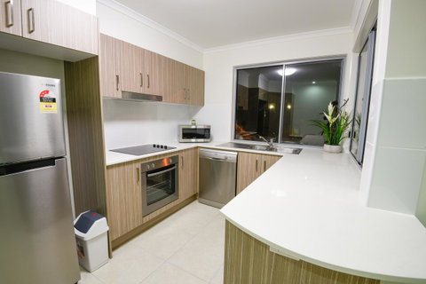 Direct Collective - Breeze On Brightwater - New South Wales Tourism  3