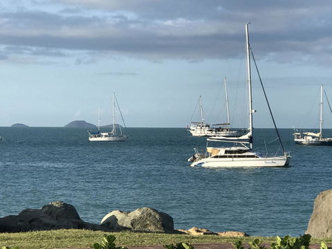 Whitsunday Luxury Homes - New South Wales Tourism  34