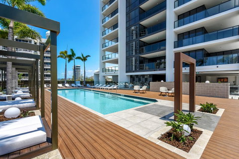 Qube Broadbeach - New South Wales Tourism  0