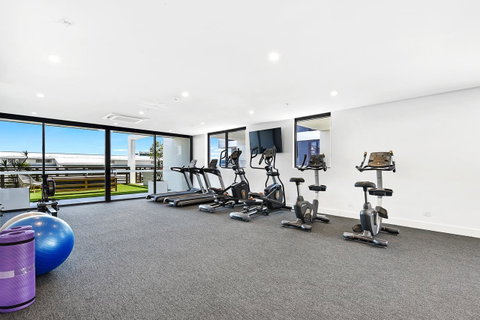 Qube Broadbeach - New South Wales Tourism  35