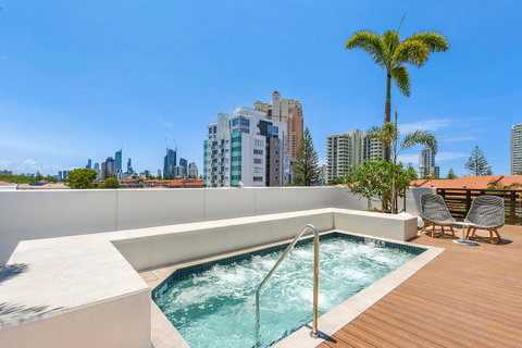 Qube Broadbeach - New South Wales Tourism  28