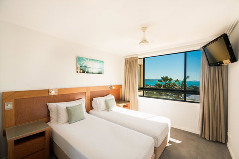 Pinnacles - New South Wales Tourism  17