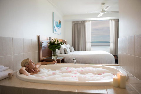 Pinnacles - New South Wales Tourism  13