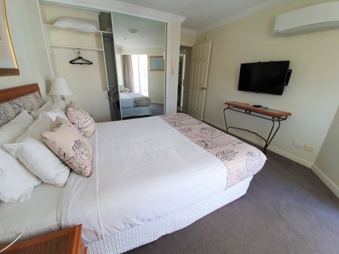 Broadbeach Holiday Apartments - New South Wales Tourism  13