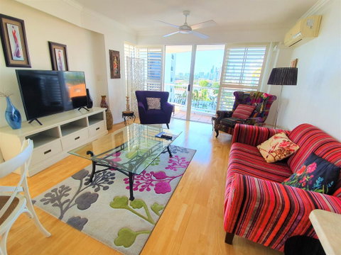 Broadbeach Holiday Apartments - New South Wales Tourism  4