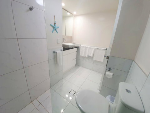 Broadbeach Holiday Apartments - New South Wales Tourism  8