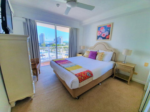 Broadbeach Holiday Apartments - New South Wales Tourism  20