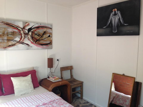 XYL Pets Friendly Seaside Boutique Guesthouse - New South Wales Tourism  13