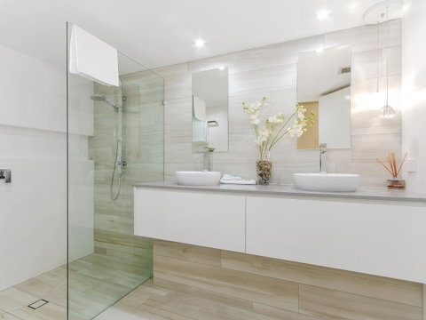 Sunbird Beach Resort Main Beach - New South Wales Tourism  5