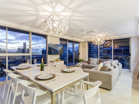 Sunbird Beach Resort Main Beach - New South Wales Tourism  1