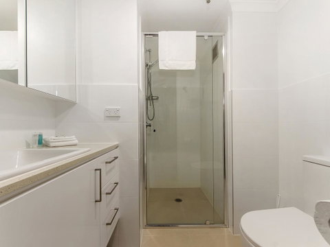 Sunbird Beach Resort Main Beach - New South Wales Tourism  29