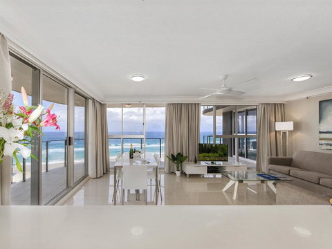 Sunbird Beach Resort Main Beach - New South Wales Tourism  18