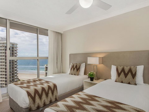 Sunbird Beach Resort Main Beach - New South Wales Tourism  23