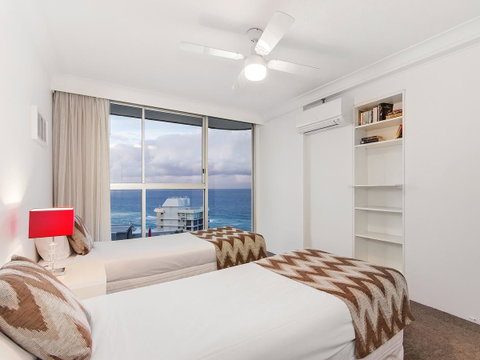 Sunbird Beach Resort Main Beach - New South Wales Tourism  13
