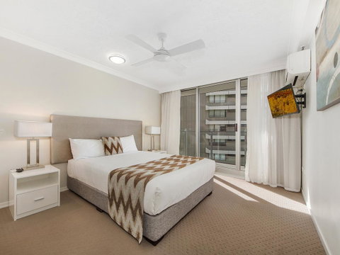 Sunbird Beach Resort Main Beach - New South Wales Tourism  24