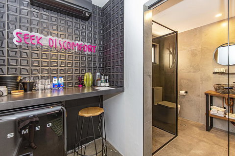 The Pink Hotel Coolangatta - New South Wales Tourism  26