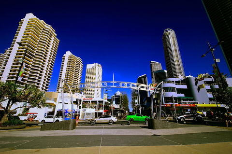 Grosvenor Beachfront Apartments Surfers Paradise - New South Wales Tourism  31