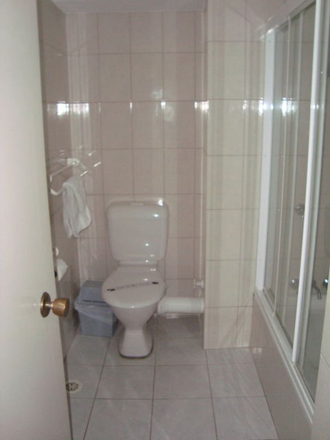 Grosvenor Beachfront Apartments Surfers Paradise - New South Wales Tourism  17